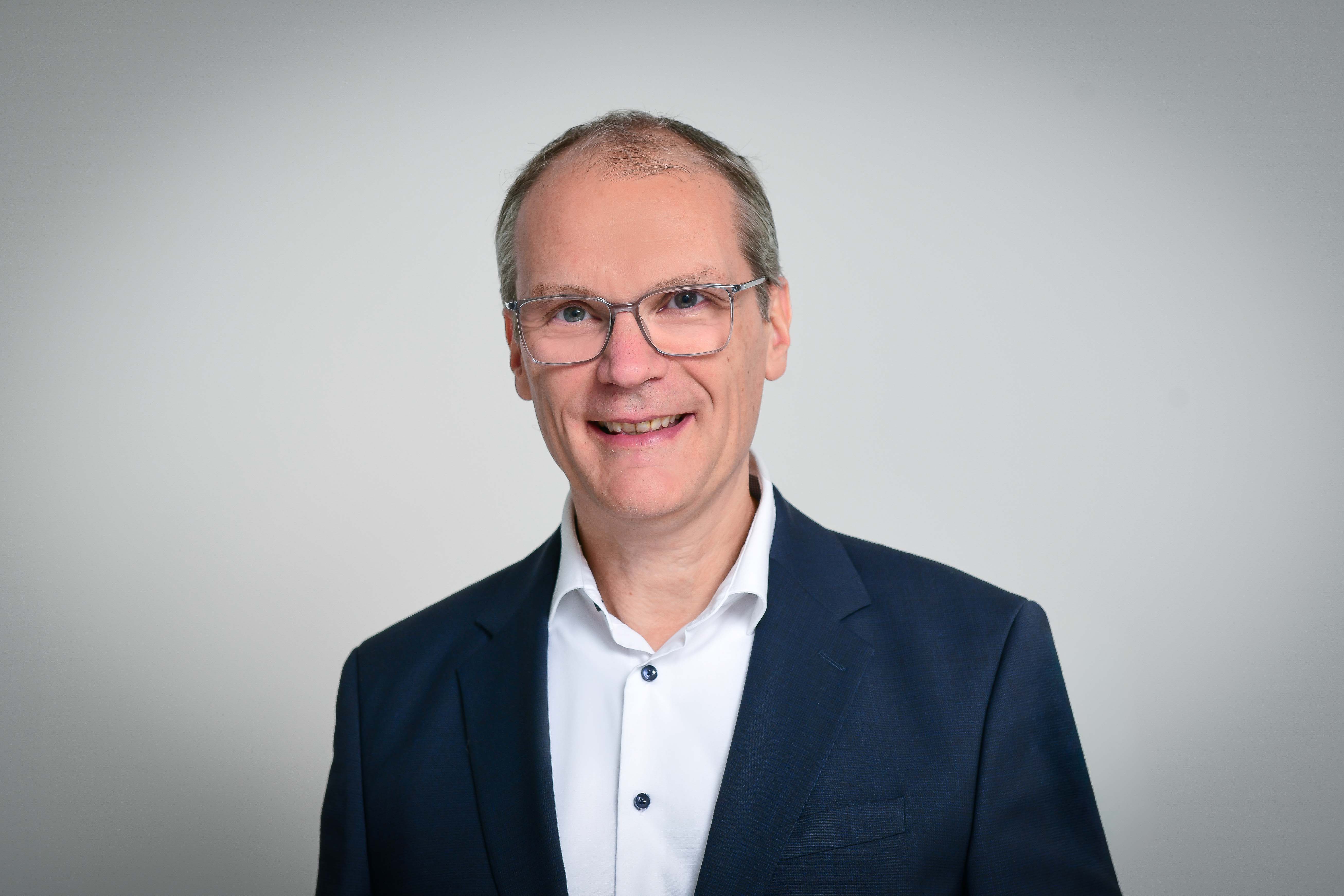 Porträt Dr. Stephan Boes