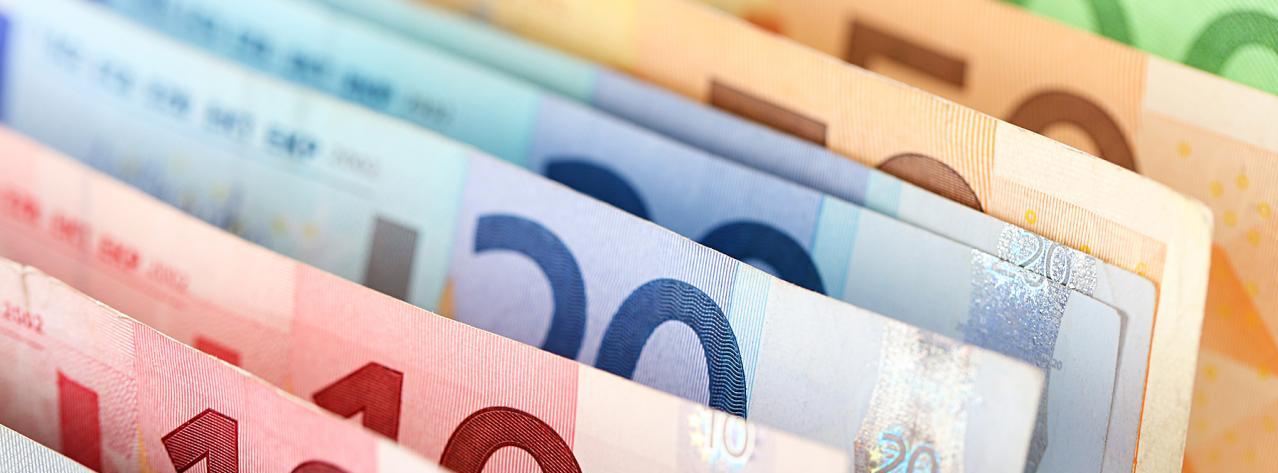Verschiedene Euro-Geldscheine