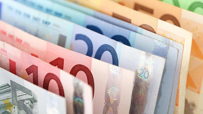 Verschiedene Euro-Geldscheine